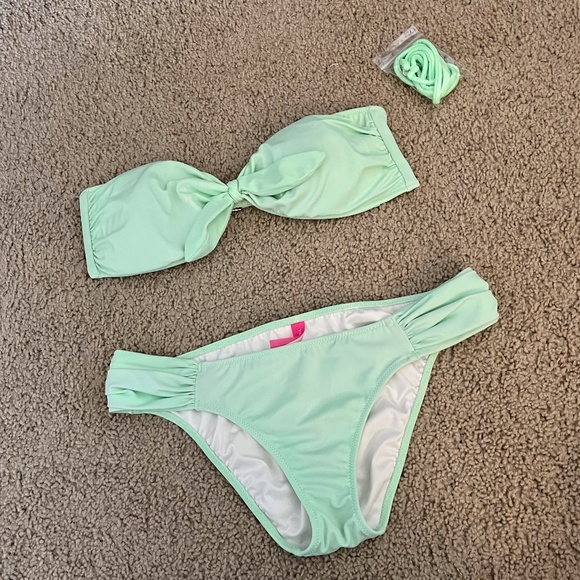 Victorias Secret Bandeau Bikini (includes straps) - Picture 2 of 5
